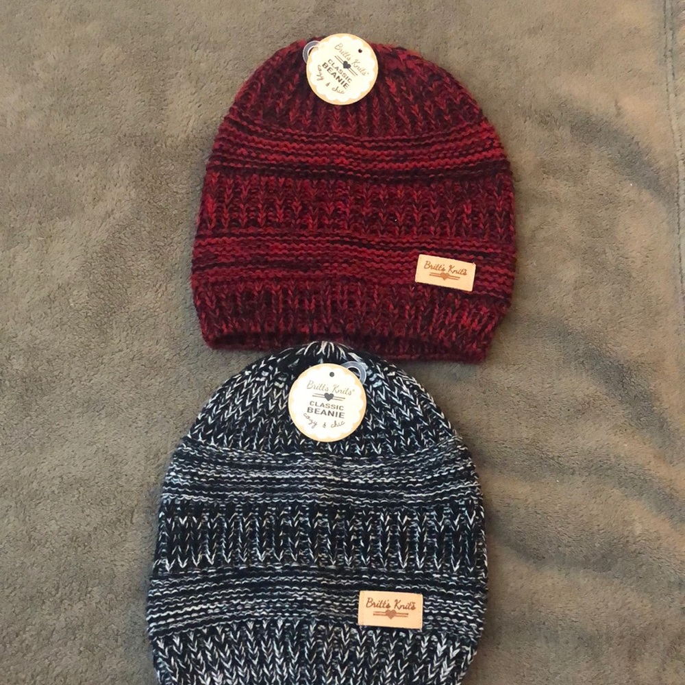 2 Beanies